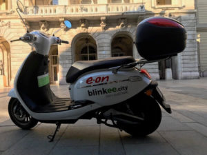 Blinkee mopeds in Budapest