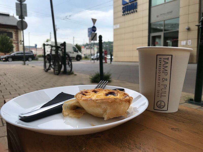 Pastel de nata and morning coffee at Tamp & Pull Budapest