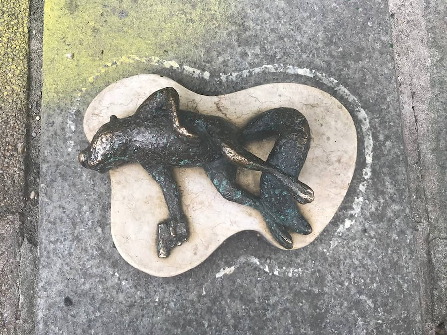 The dead squirrel guerilla statue of Budapest